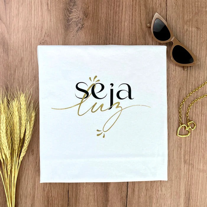 Camiseta Feminina Branca Seja Luz