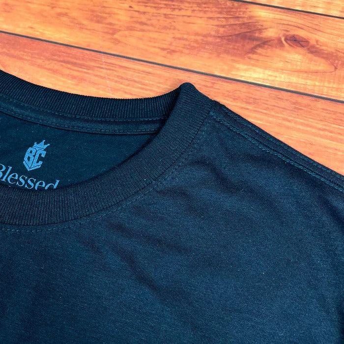 Camiseta Masculina Preta Eis-me Aqui