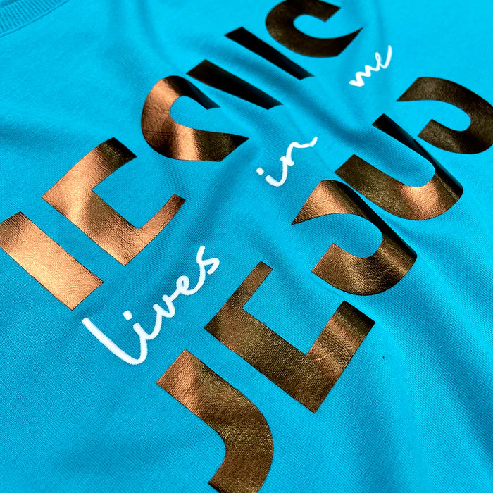 Camiseta Feminina Turquesa Jesus Lives In Me