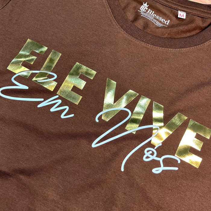 Camiseta Feminina Marrom Ele Vive Em Nós