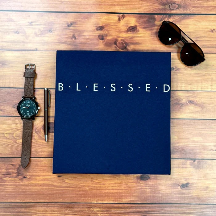 Camiseta Masculina Azul B.L.E.S.S.E.D