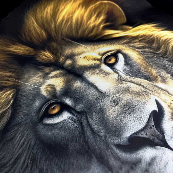 Camiseta Masculina Preta Leão Cinza